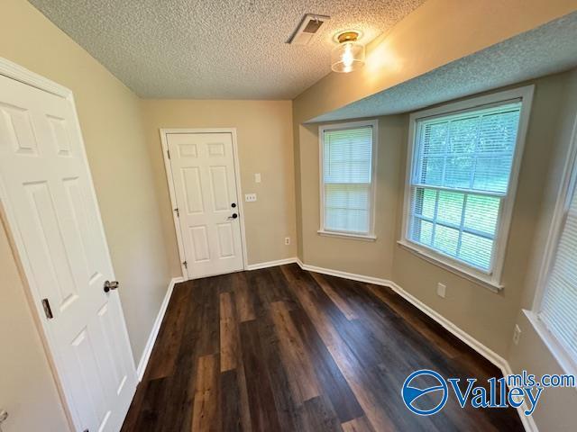 Building Photo - 2617 Venetian Way NW