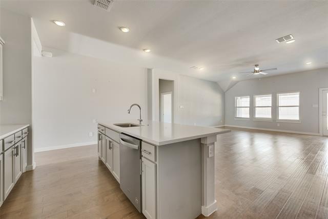 Building Photo - 253 Coyote Creek Dr