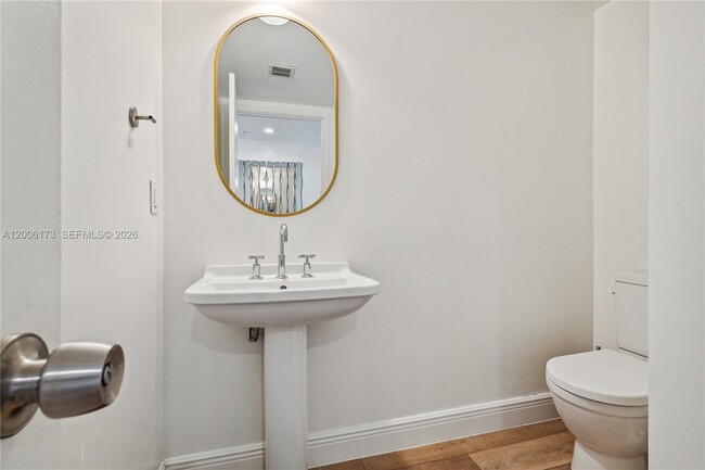 Building Photo - 185 SW 7th St