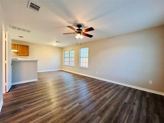 Building Photo - 8511 Apple Carrie Cove