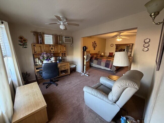 Building Photo - 6761 S Oakmont Dr