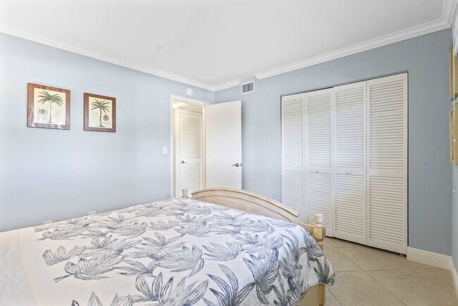 Building Photo - 180 Pebble Beach Blvd