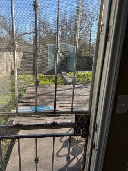 Building Photo - 2907 Dalton St