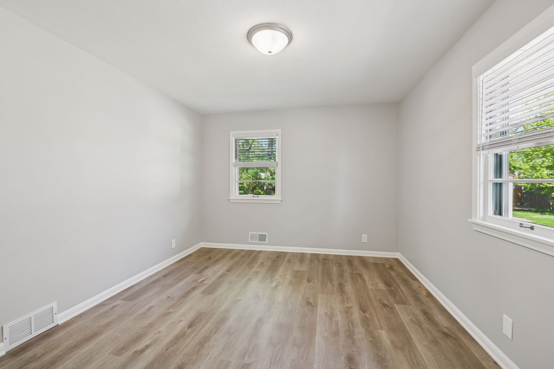 Building Photo - 6416 Wilryan Ave