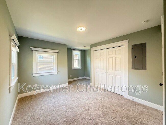 Building Photo - 2313 Bailey Ave