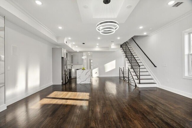 Building Photo - 122 Terrace Ave