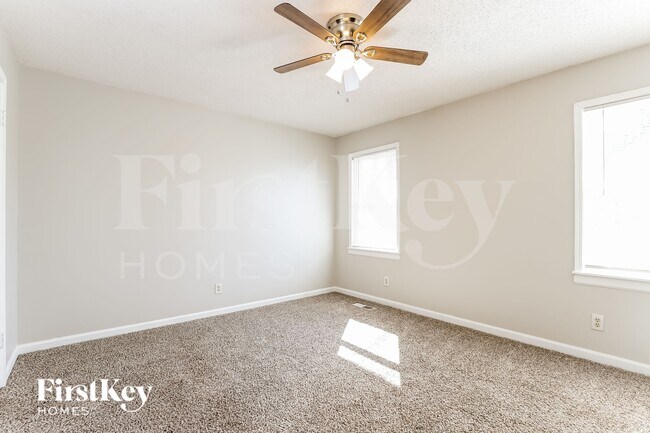 Building Photo - 2770 Quillians Dr