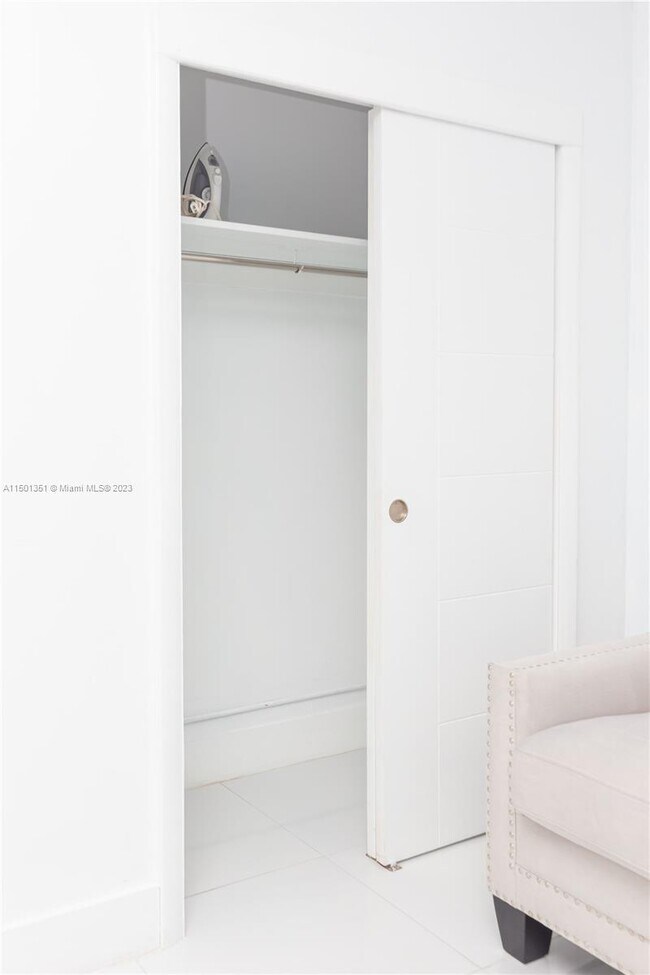 Building Photo - 5445 Collins Ave