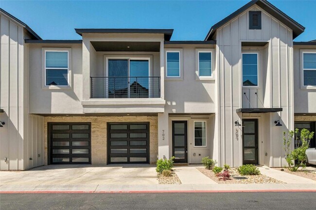 Building Photo - 12001 Vista Parke Dr