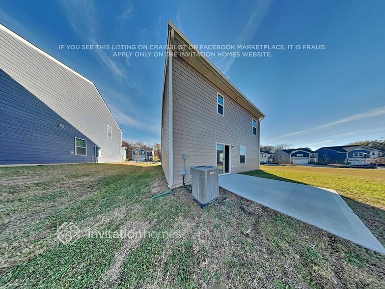 Building Photo - 2348 Pebble Close Ct