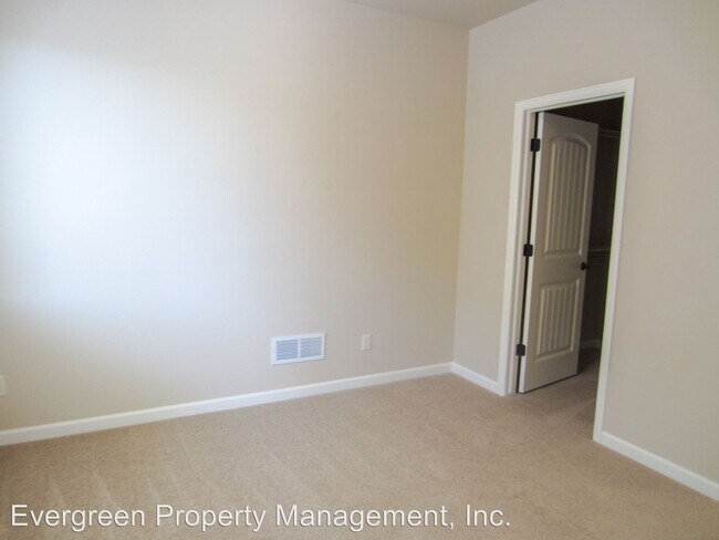 Building Photo - 3 br, 2.5 bath House - 2286 Trestle Rd