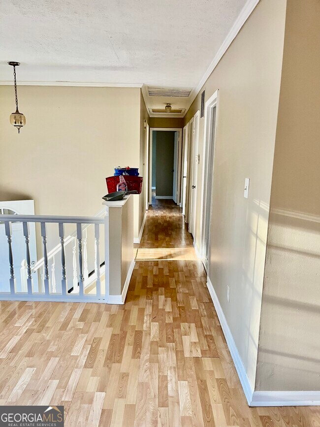 Building Photo - 152 Rountree Rd