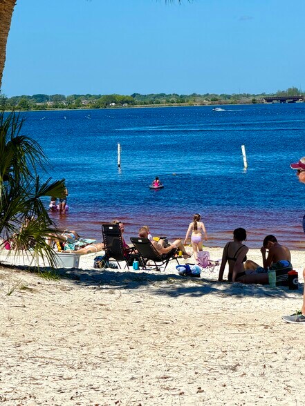 Building Photo - 268 2nd St