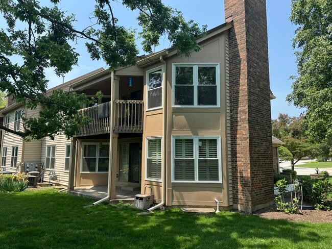 Building Photo - 2515 Live Oak Ln