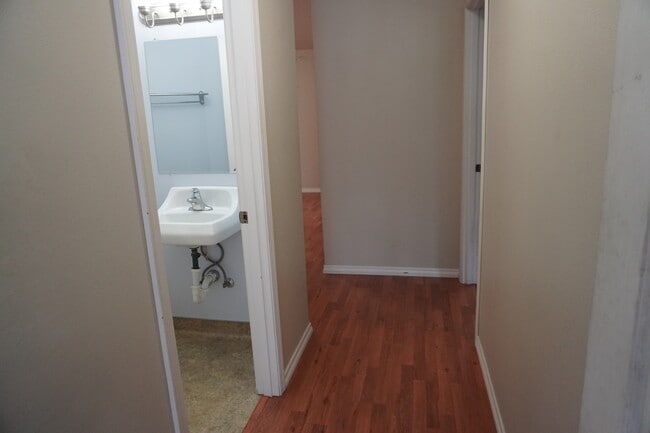 Building Photo - 1705 Resurrection Blvd