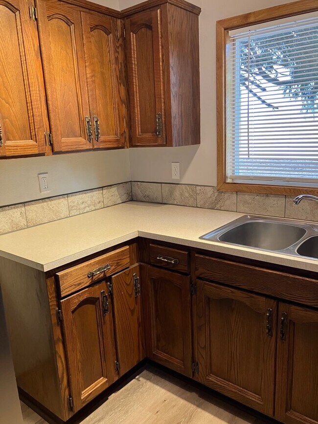 Building Photo - 3 Bedroom 2 bath house in Newberg