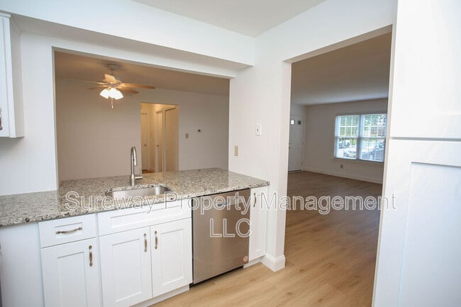 Building Photo - 1801A Sedgefield Dr