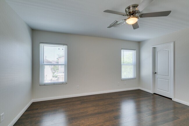 Building Photo - Remodeled 3-Bedroom Home with Loft.