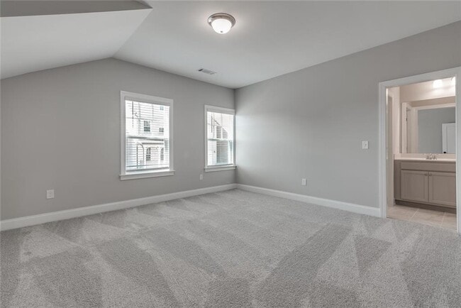 Building Photo - 440 Baroque Dr