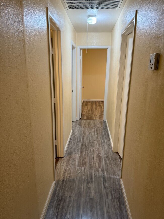 Building Photo - 2571 Plumas Arboga Rd