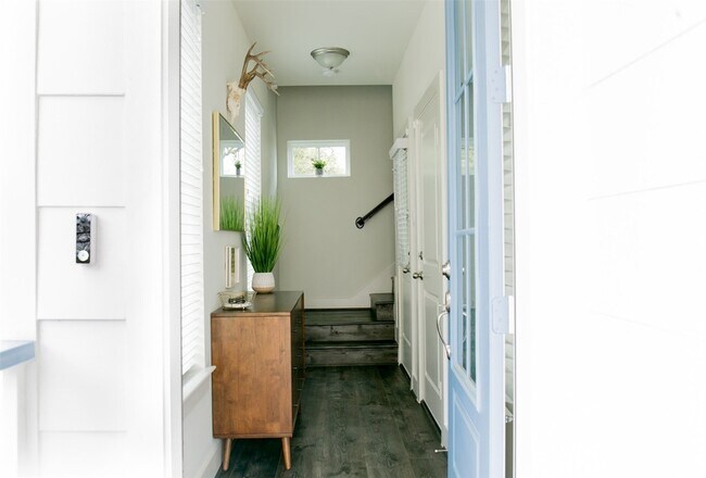 Building Photo - 5203 Burress Springs Ln