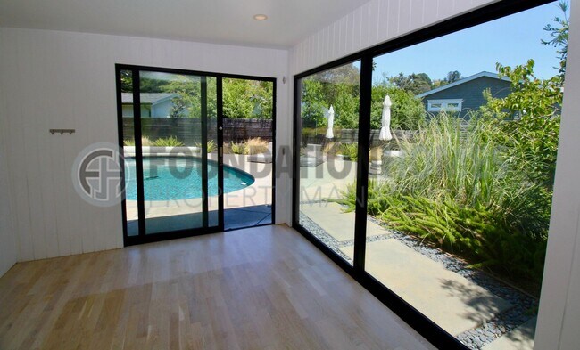 Building Photo - SHORT-TERM - Strawberry Retreat with Bay V...