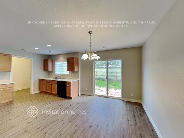 Building Photo - 5964 Raleigh Cir