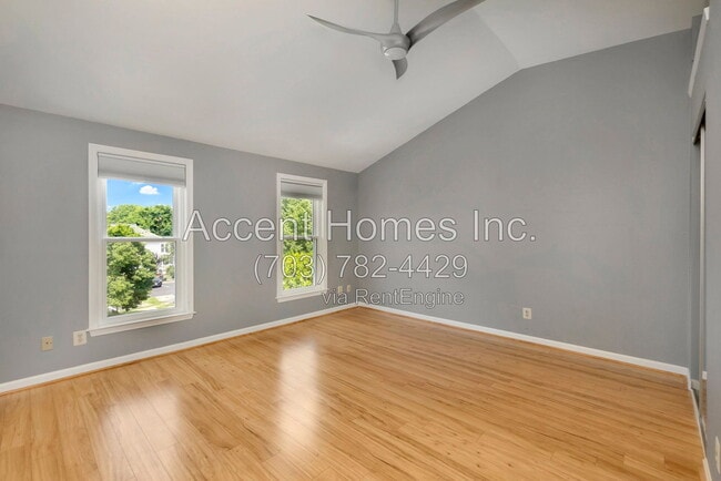 Building Photo - 5818 Wescott Hills Way