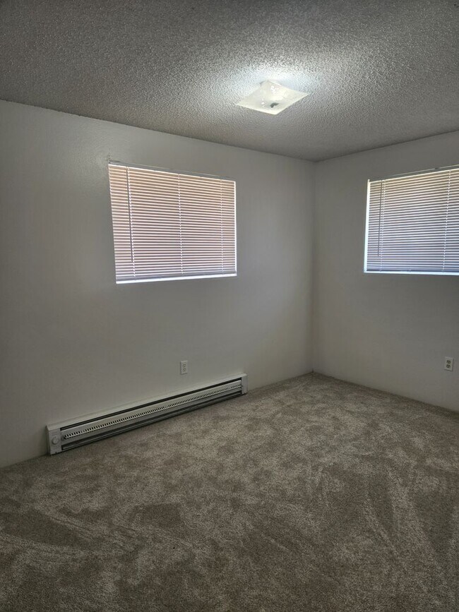 Building Photo - n5404