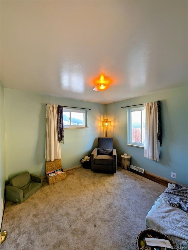 Building Photo - Long Realty & Property Management - 4 Bedr...