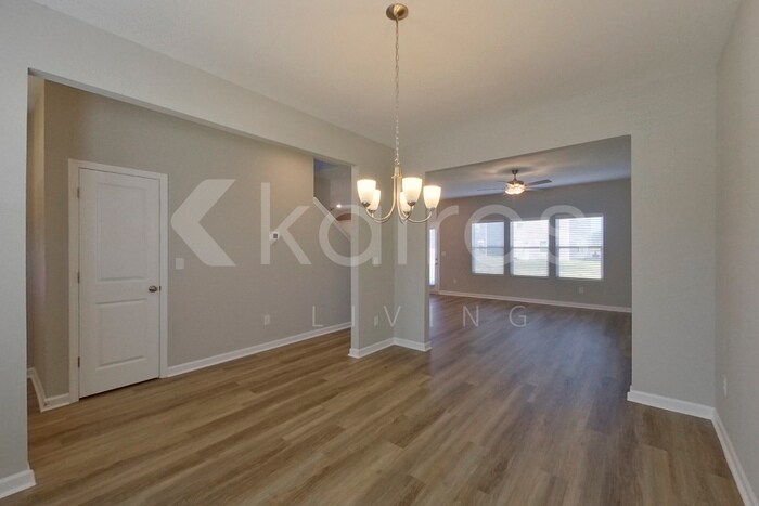 Building Photo - 7161 Foggy River Dr