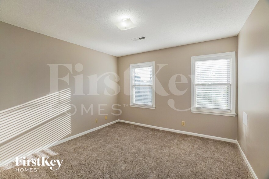 Building Photo - 1237 Archwood Dr