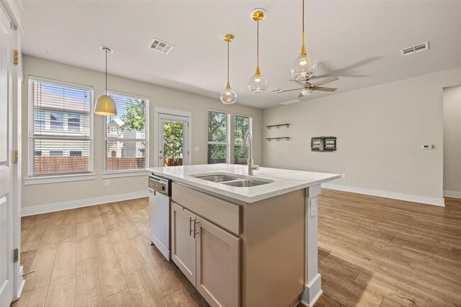 Building Photo - 13501 Metric Blvd