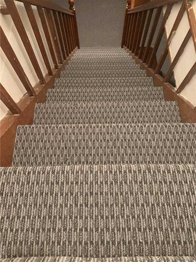 Building Photo - 164 Wildwood Rd