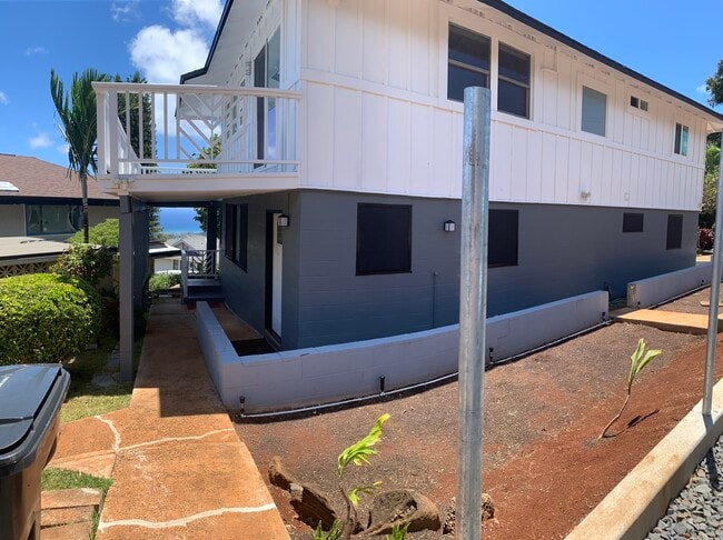 Building Photo - 4566 Sierra Dr
