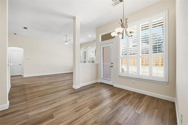 Building Photo - 2729 Pinehurst Dr