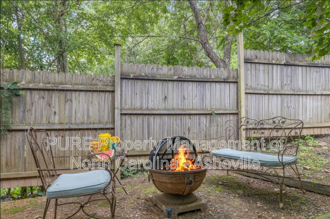 Building Photo - 226 Brickyard Rd