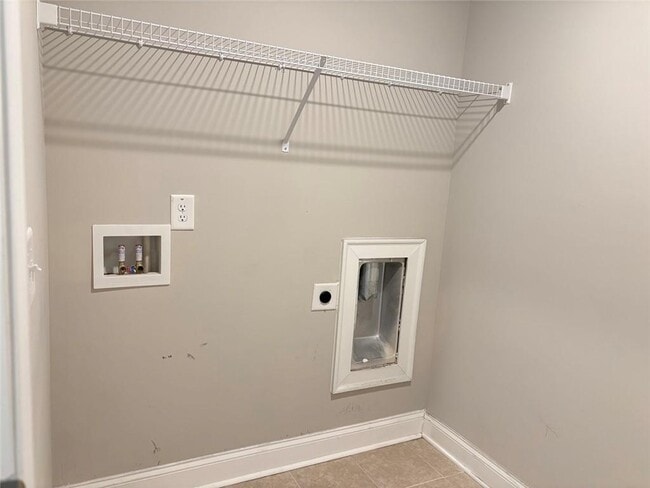 Building Photo - 5800 Arbor Green Cir