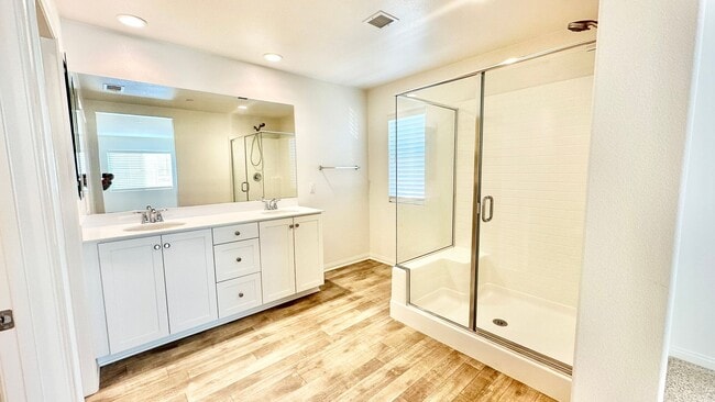 Building Photo - Beautiful Newer Construction Two-Story Home in Bonsall, Minutes to Everything!