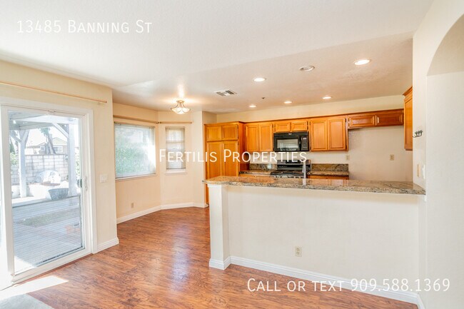 Building Photo - 13485 Banning St