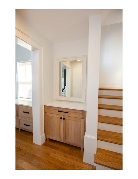 Building Photo - 153 Bayside Rd