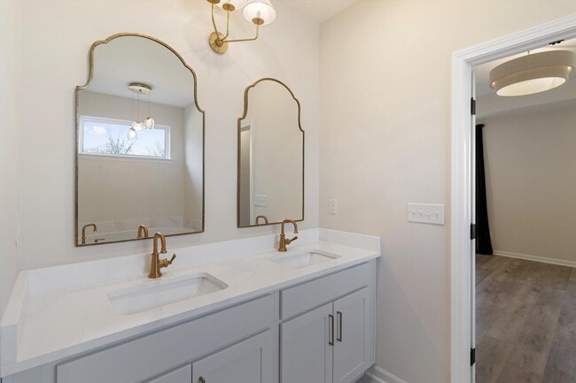 Building Photo - 55 VALLEY VIEW LANE Ln