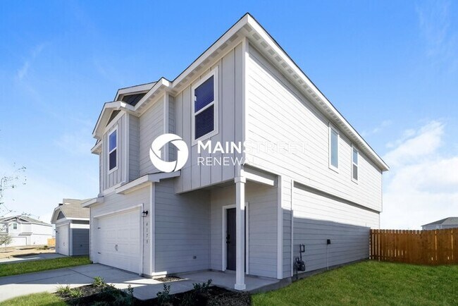 Building Photo - 4 Bedroom Pet-Friendly Home in New Braunfels, TX with Main Street Renewal