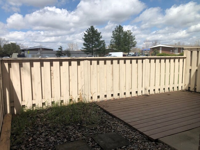 Building Photo - Charming 1 Bedroom with Patio and Reserved Parking in Gunbarrel