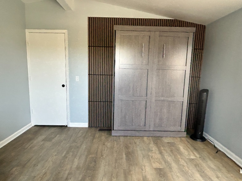 Building Photo - 6550 Ponto Dr