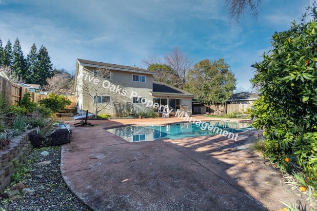 Building Photo - 2815 Stanford Ln