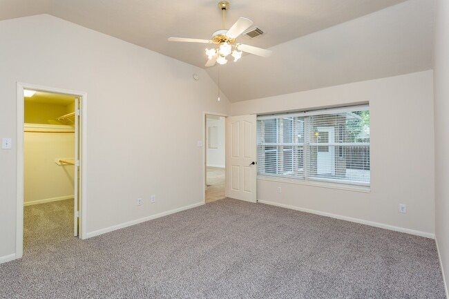 Building Photo - 44 Teak Mill Pl