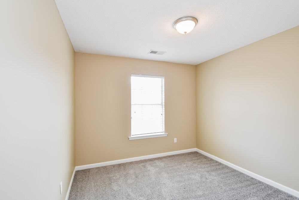 Building Photo - 4599 Tulip Bend Dr