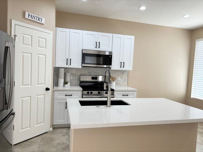 Building Photo - Single Level San Tan Valley Home