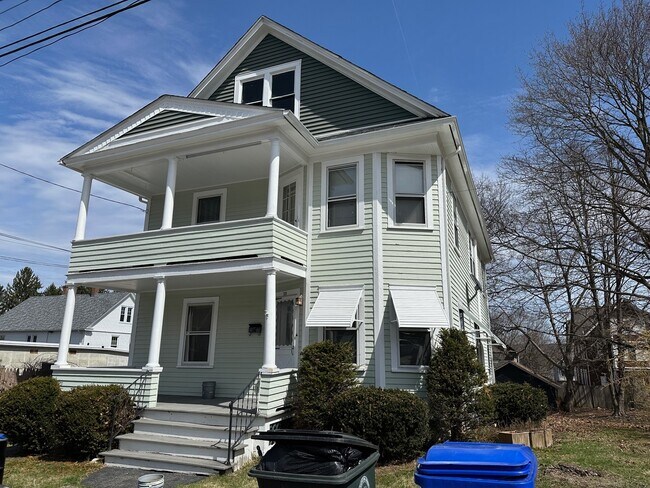 Primary Photo - 23 Chestnut Ave